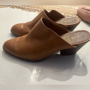 3/$10: Old Navy Tan Mules